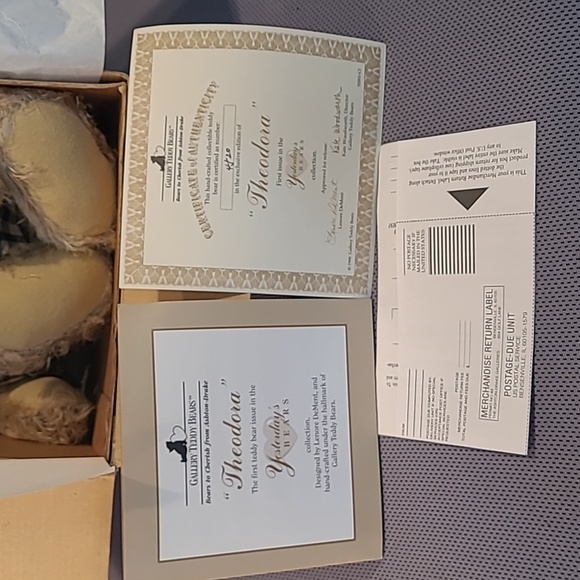 Ashton Drake Galleries Yesterday's Bears Theodora First Issue - Picture 4 of 6